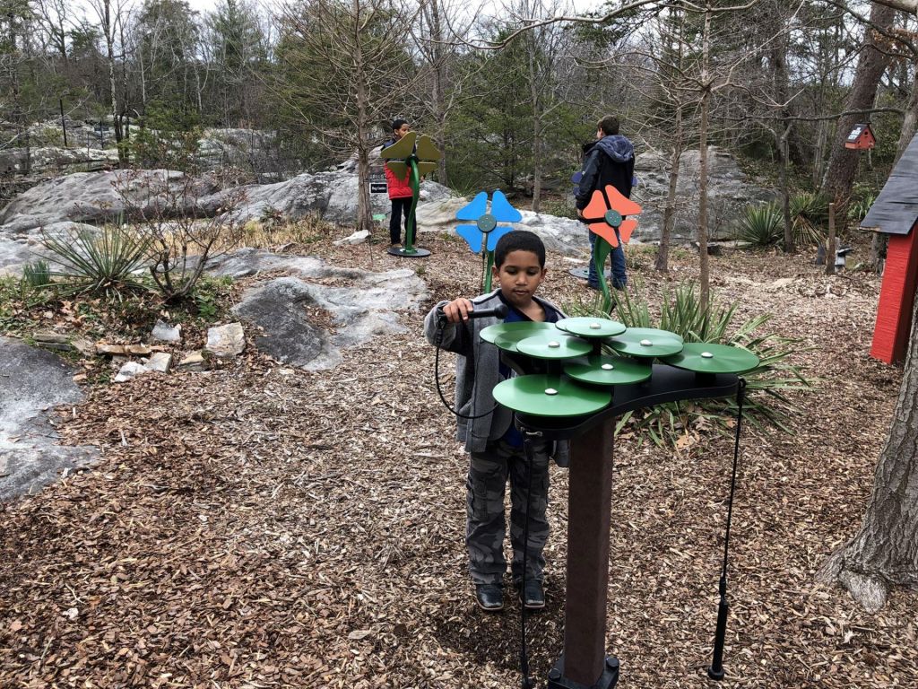 Freenotes outdoor music flowers 183d17ce614a305ef7e14498bef98c4b