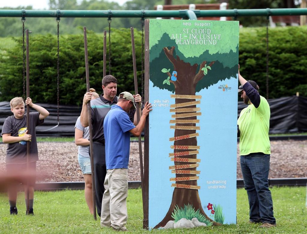 Tree thermometer funding image 210201 163853 183d17ce614a305ef7e14498bef98c4b